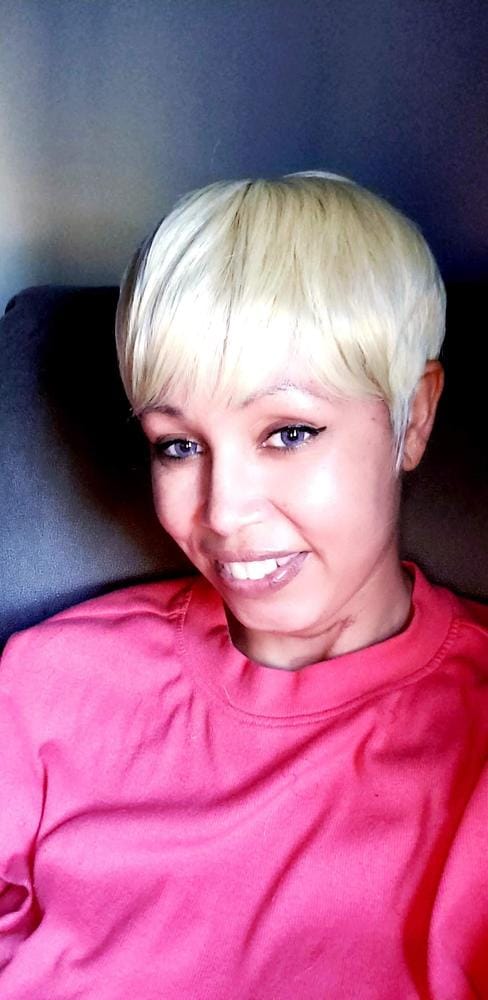 Customer photo review of Outre Wigpop Synthetic Wig NOLA