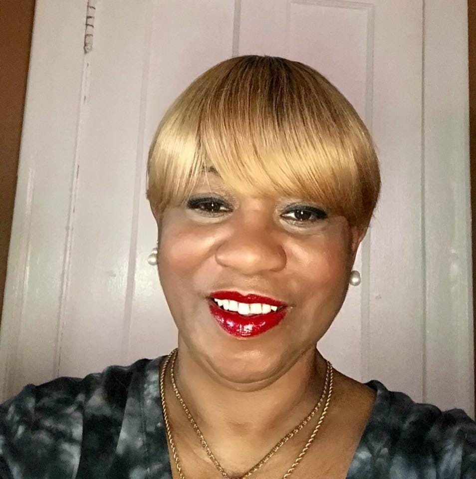 Customer photo review of Sensationnel Empire Human Hair Wig Celebrity Series ROBYN