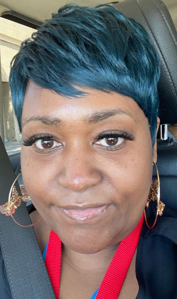 Customer photo review of Outre Wigpop Synthetic Full Wig - LACEY