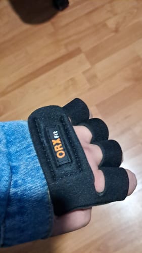 Customer photo review of Guantes Pesas GRAB Mujer