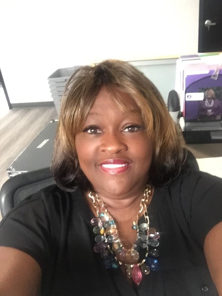 Customer photo review of Bobbi Boss Synthetic Hair Full Wig - M679 NICOLE