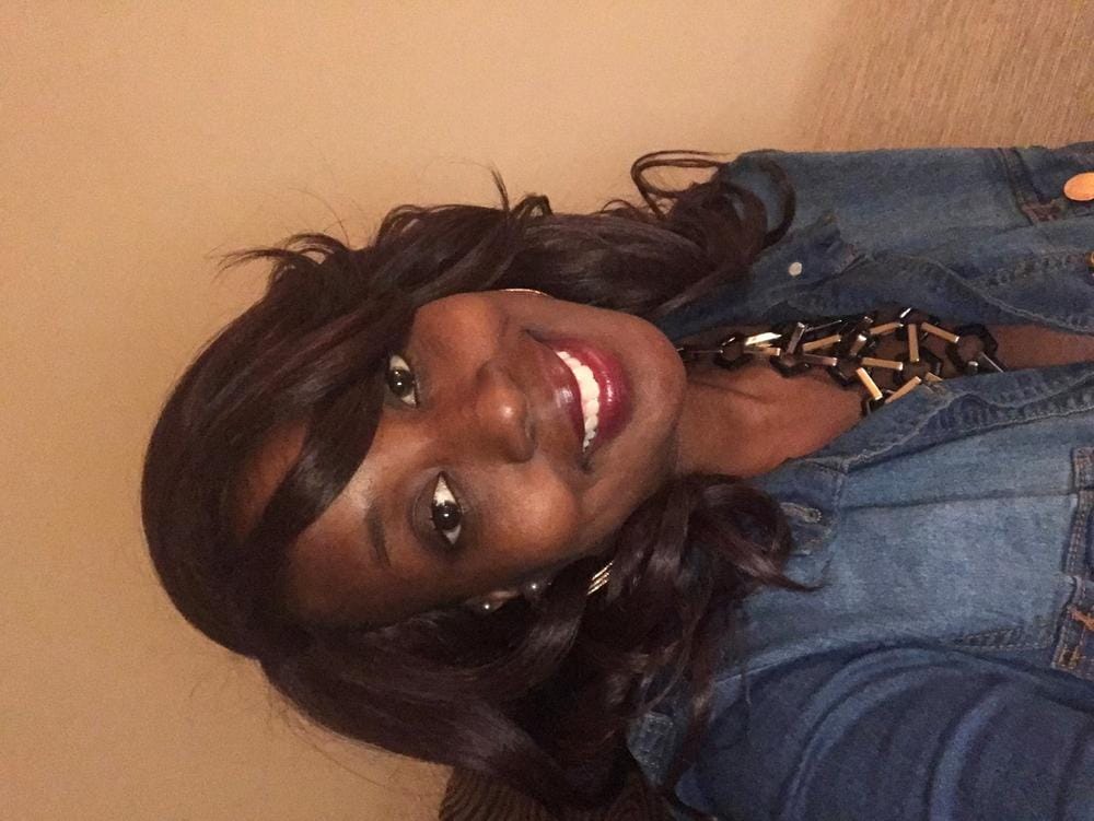 Customer photo review of Zury Sis Diva Pre Tweezed Part Synthetic Wig - DIVA H SISTA