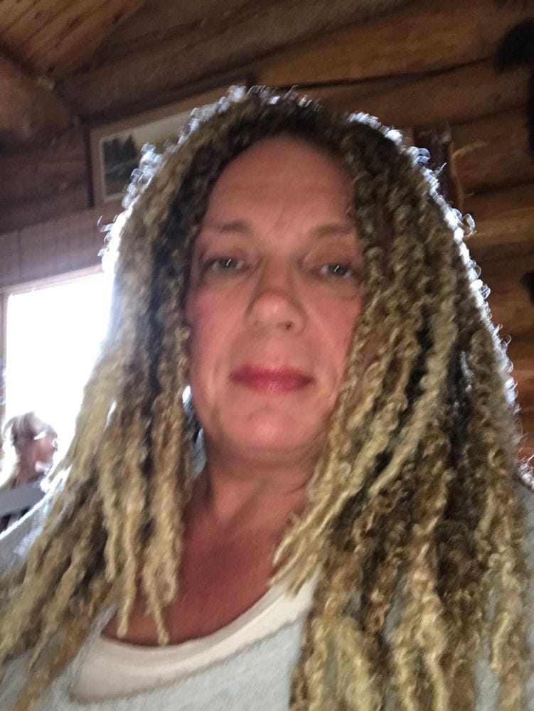 Customer photo review of Bobbi Boss Synthetic Crochet Braids 3X Calif Butterfly Locs 18