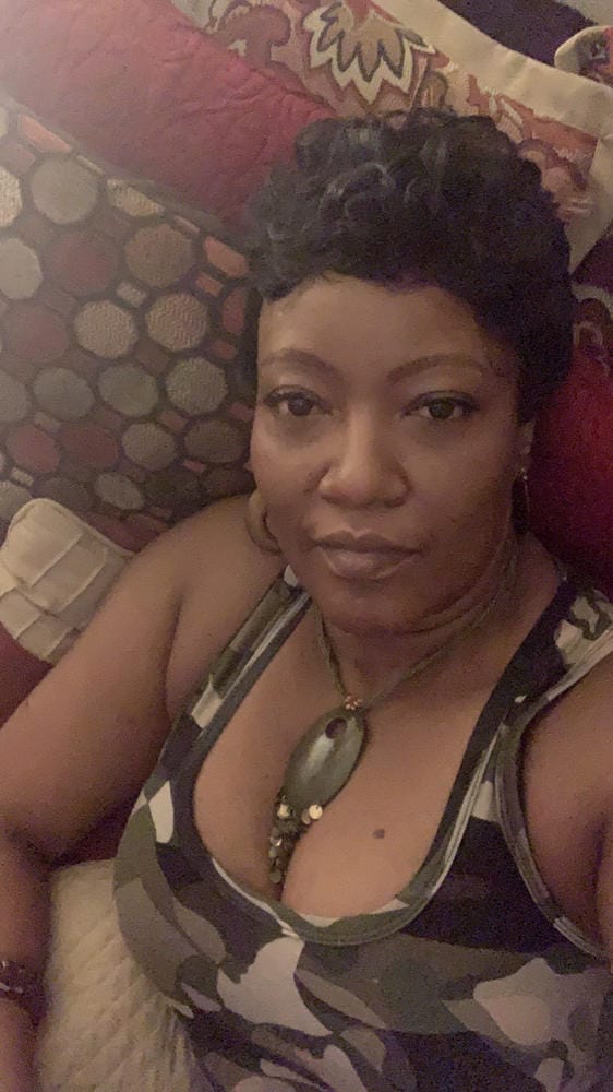 Customer photo review of It's a Wig Quality Synthetic Hair Full Wig - Q PIETTRA