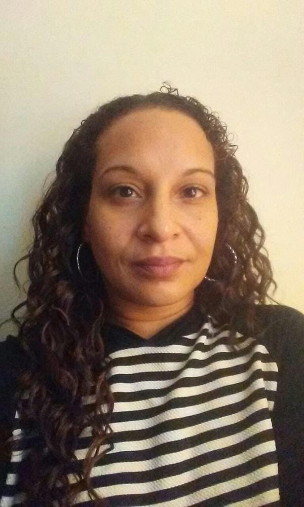 Customer photo review of Sensationnel Instant Weave Half Wig HZ 7047