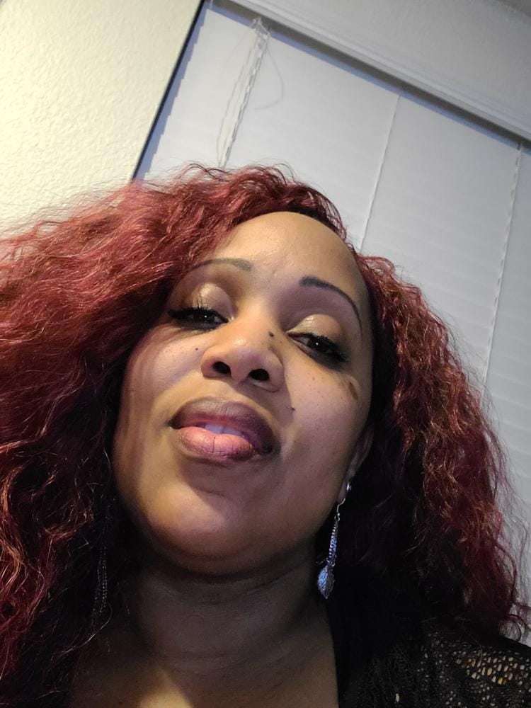 Customer photo review of Vanessa Express Weave Half Wig LAS MOGAN