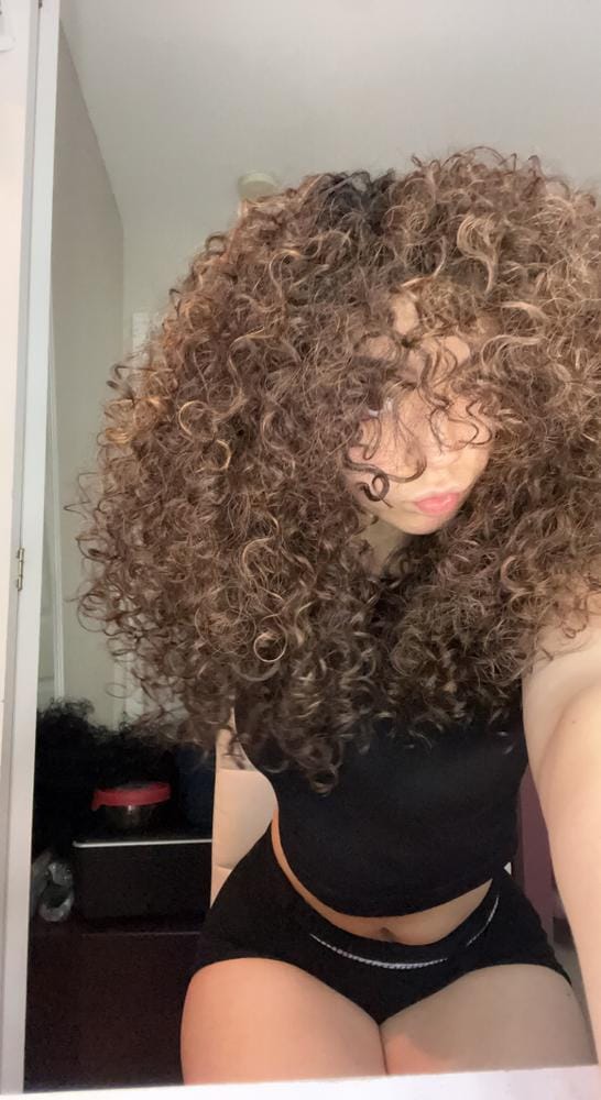 Customer photo review of Outre Premium Synthetic CONVERTI-CAP - DOMINICAN BOUNCE