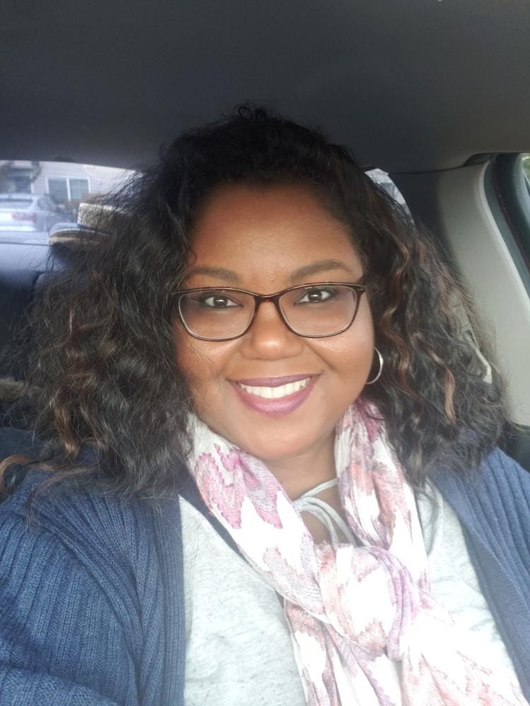 Customer photo review of Outre Quick Weave Half Wig Batik Bundle Hair PERUVIAN