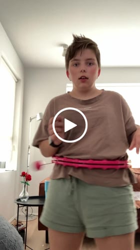 Customer video review of Húla Hringur