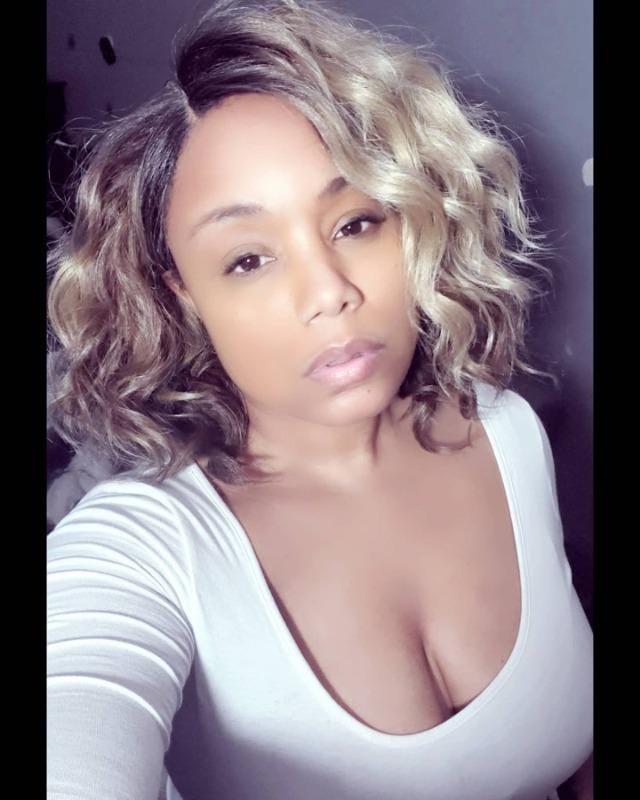 Customer photo review of Motown Tress Let's Lace Front Wig Swiss Synthetic Lace Deep Part LSDP FARA