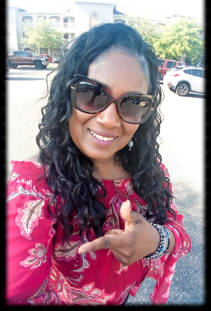 Customer photo review of Sensationnel Instant Weave Half Wig HZ 7047