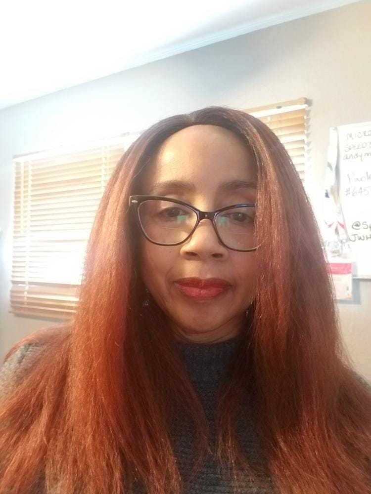 Customer photo review of Outre Quick Weave Synthetic Half Wig NEESHA H302