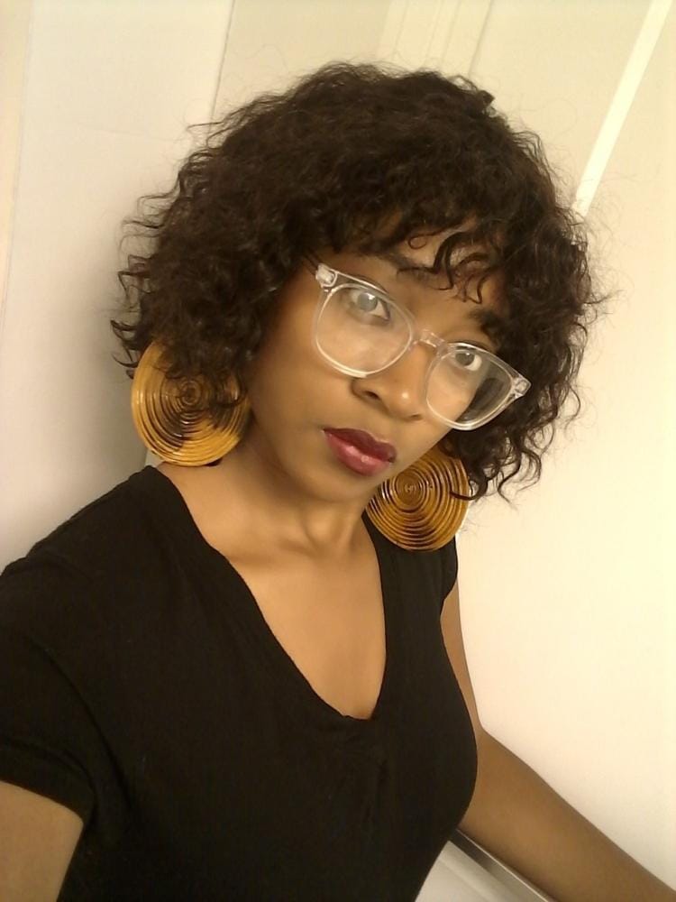 Customer photo review of Shake-N-Go Naked Brazilian Natural Human Hair Premium Wig - HAUTY