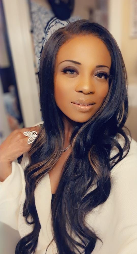 Customer photo review of Sensationnel Bare Lace Glueless Synthetic Extra Transparent Luxe 13X6 Lace Front Wig - 13X6 UNIT 4