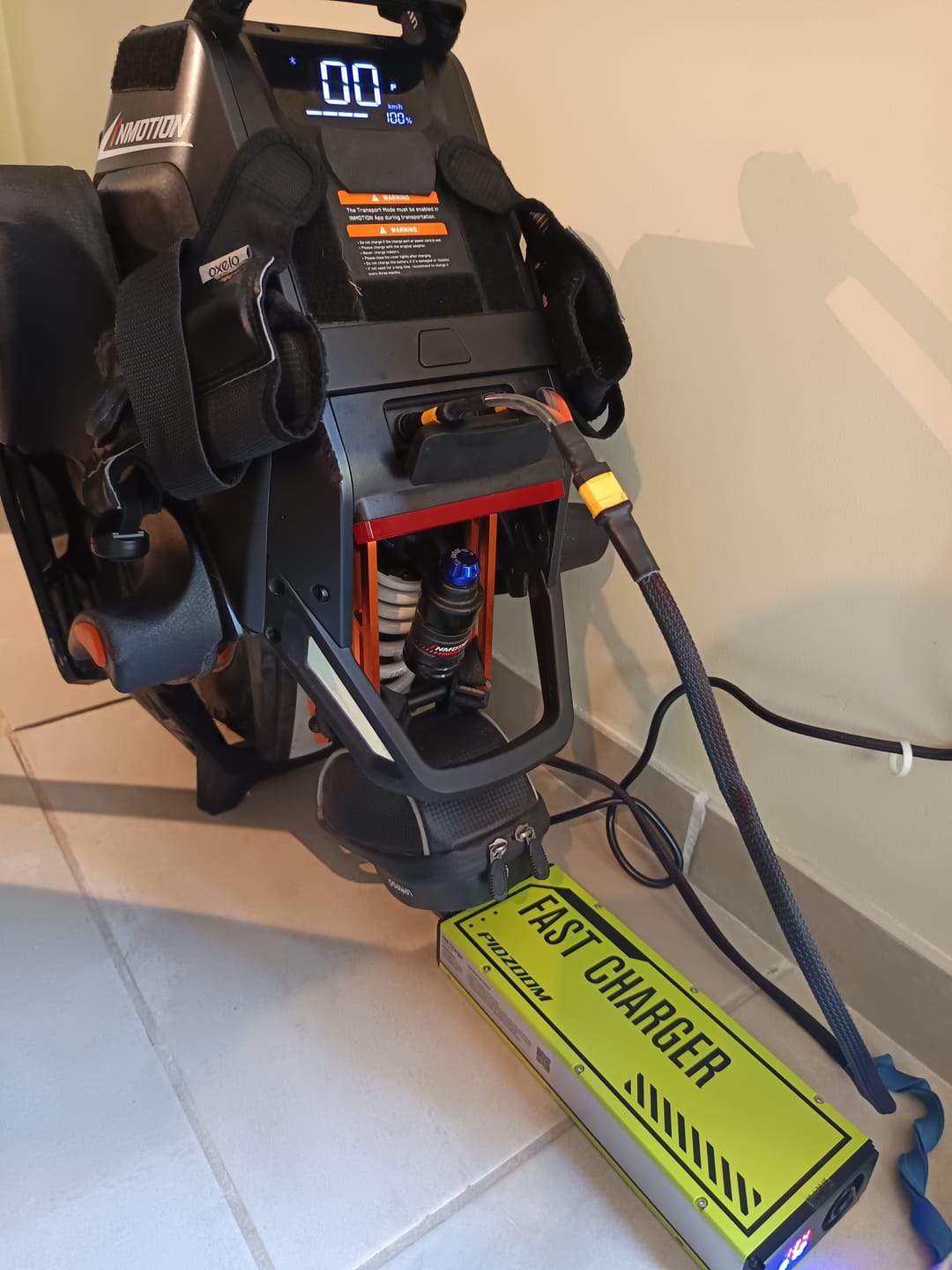 Customer photo review of Fast Charger HW170