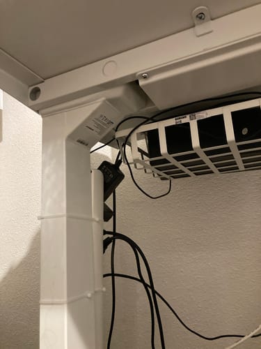 Customer photo review of Maidesite Marco de Escritorio Elevable Regulable en Altura T2 Pro