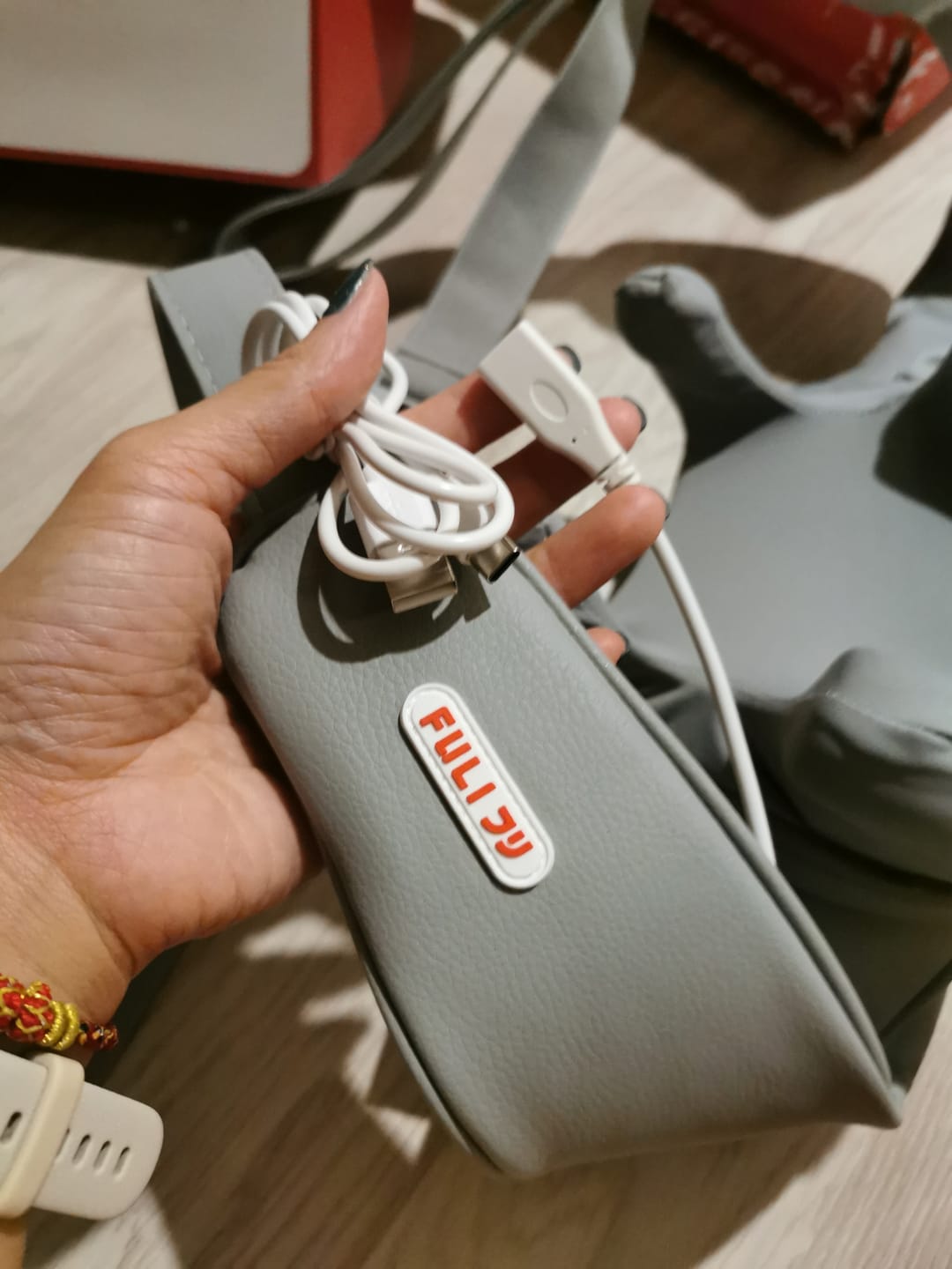 Customer photo review of เครื่องนวดคอ บ่า ไหล่ ไฟฟ้าอัจฉริยะ | FULI Neck and Shoulder Massager