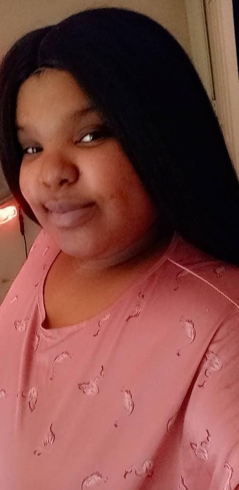 Customer photo review of Vanessa Party Lace Synthetic Hair Deep J Part Wig DJ VESA
