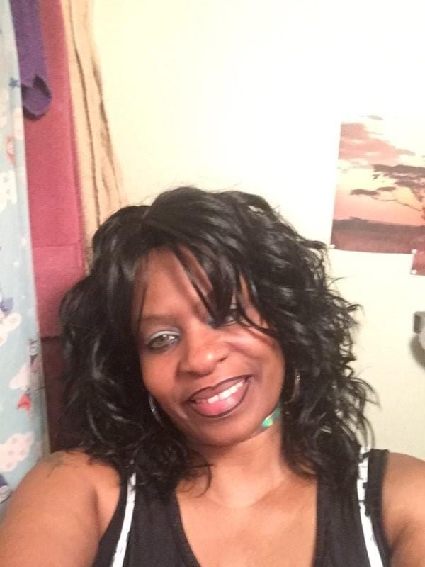 Customer photo review of Freetress Equal Wig SONEL