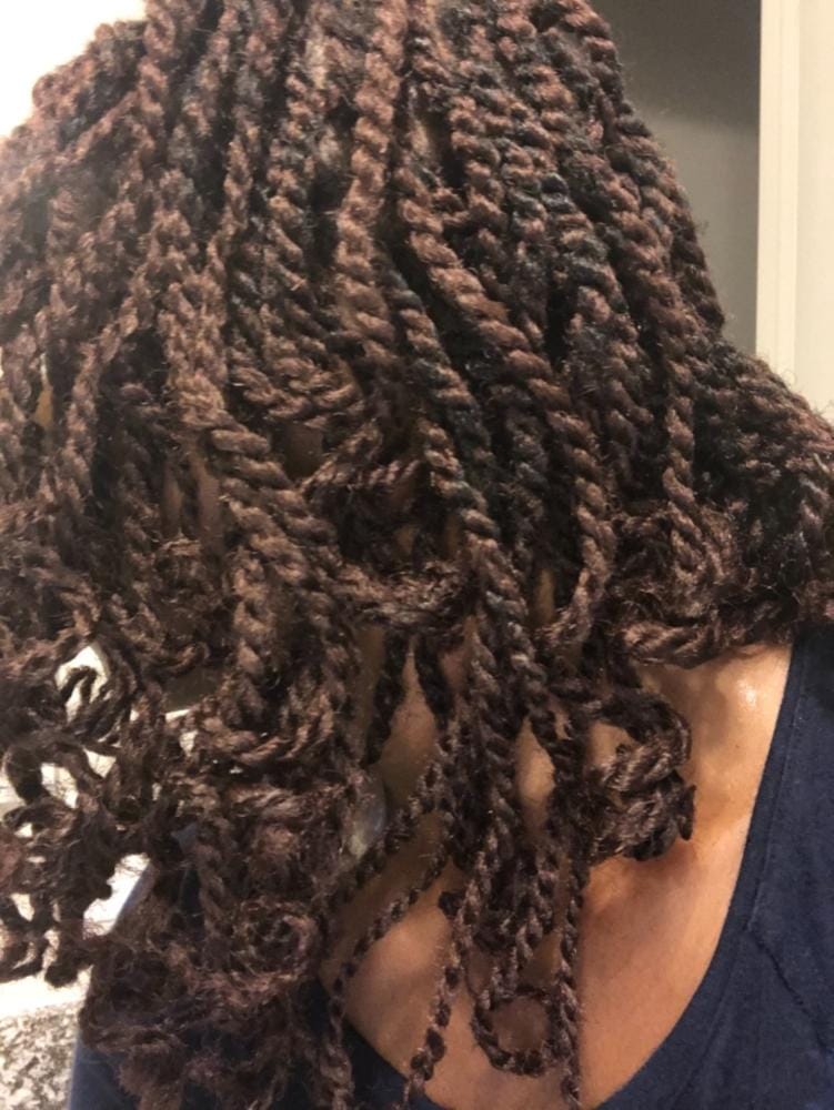 Customer photo review of Freetress Equal JAMAICAN TWIST BRAID