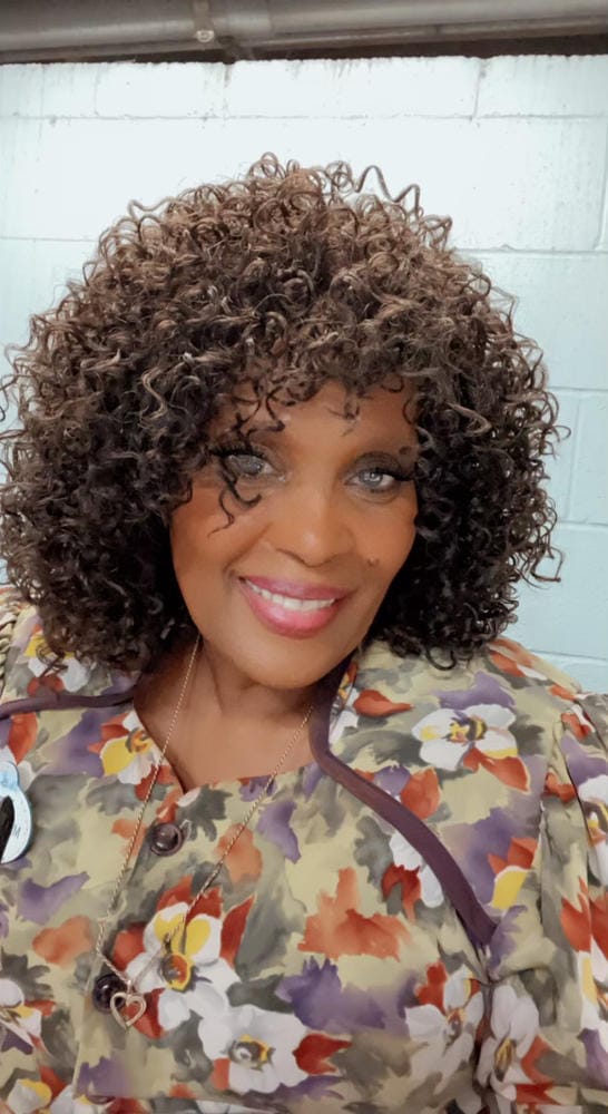 Customer photo review of Vanessa Wig SUPER DIANA