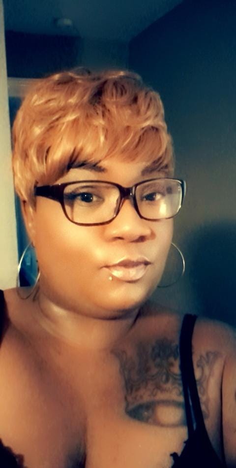 Customer photo review of Outre Wigpop Synthetic Full Wig - LACEY