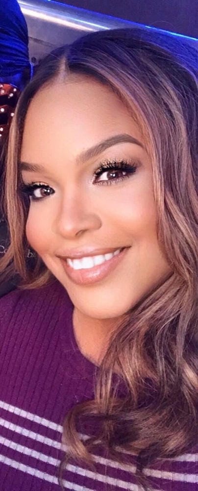Customer photo review of Freetress Equal Synthetic LEVEL UP HD Lace Front Wig - KAMALA