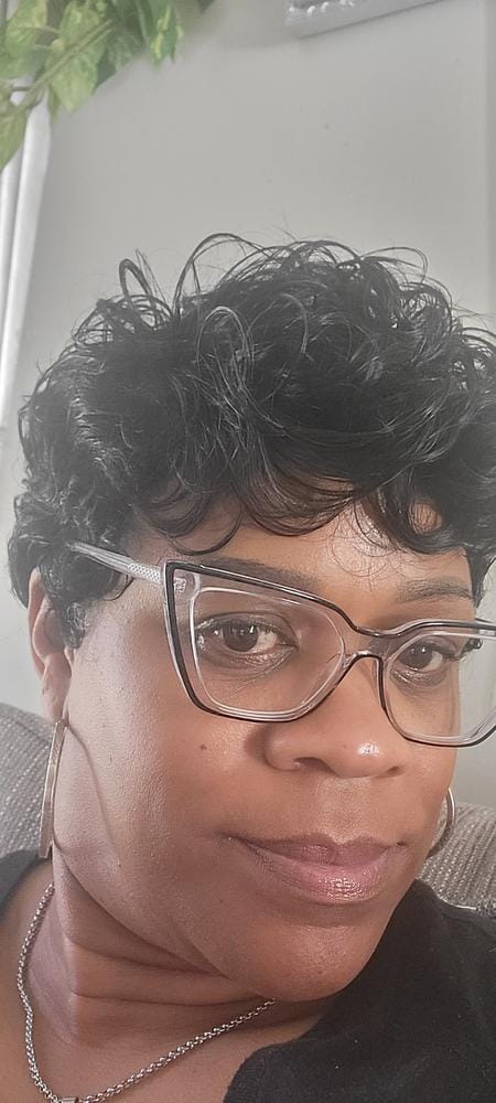 Customer photo review of It's a Wig Synthetic Hair Full Wig - ELISE