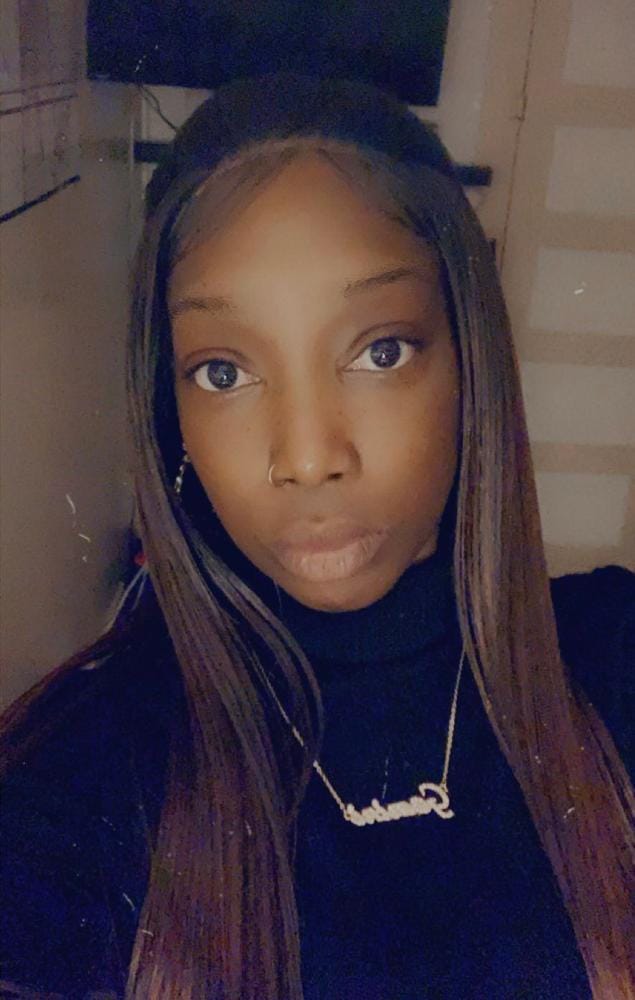 Customer photo review of Outre Synthetic Lace Front Wig Perfect Hairline 13x6 FAUX SCALP JAYLANI