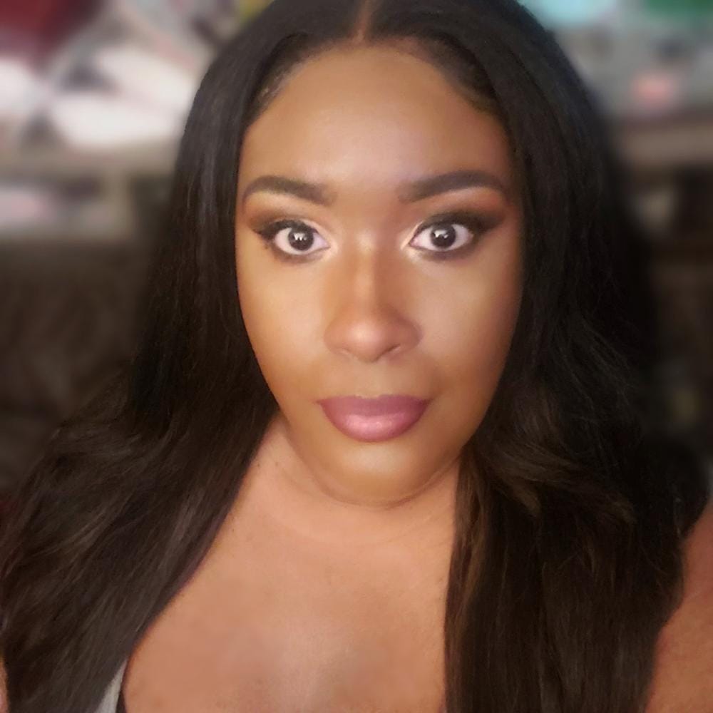 Customer photo review of Outre Soft & Natural Synthetic Lace Front Wig NEESHA 203