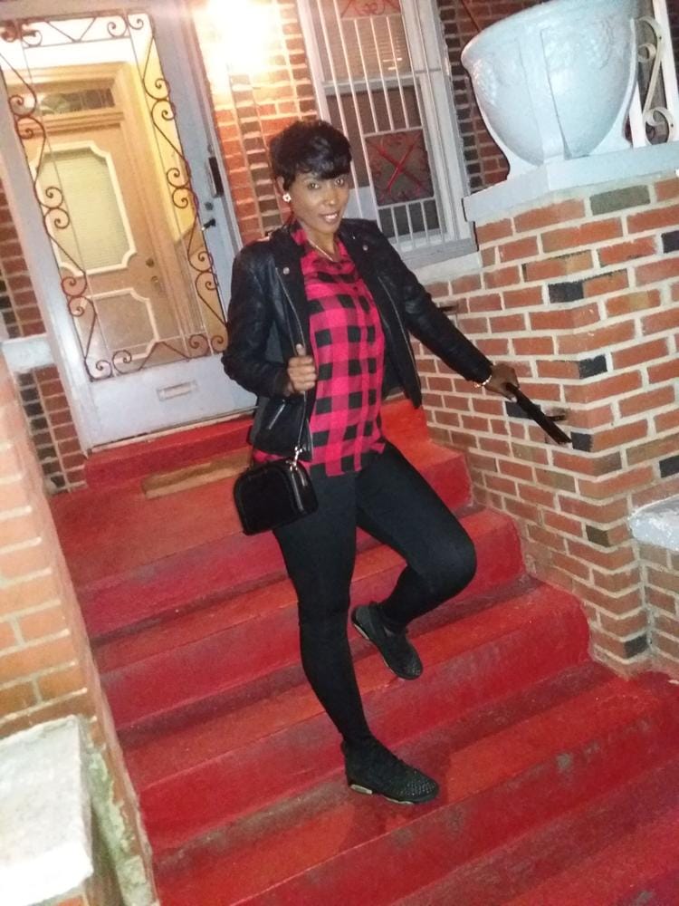Customer photo review of Outre 100% Human Hair Premium Duby Wig PIXIE MOHAWK