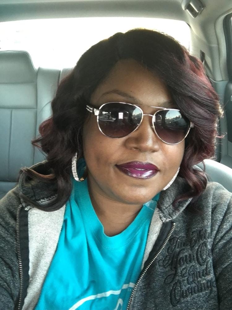 Customer photo review of Freetress Equal Invisible L Part Synthetic Hair Wig - CHASTY