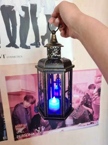 Customer photo review of Vintage Nordic Candle Holder Lanterns Candles Aesthetic Hanging Lantern Iron Lantern Black Home Decor Wedding Room Decoration