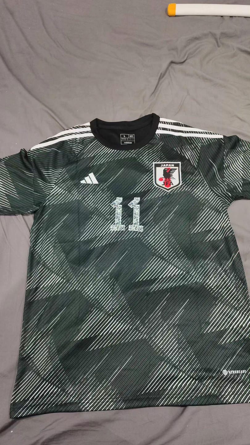 Customer photo review of Maillot Japon 2022/23 - BLACK - Flocage animé