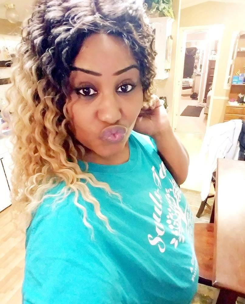 Customer photo review of Freetress Equal Invisible L Part Synthetic Hair Wig - CHASTY