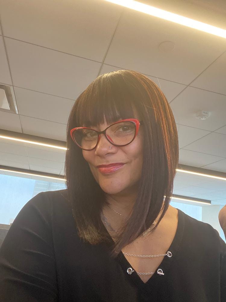 Customer photo review of Freetress Equal Lite Synthetic Hair Wig - 018