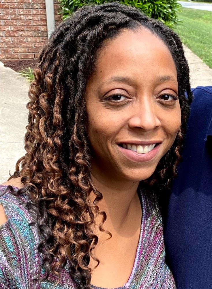 Customer photo review of Freetress Synthetic Crochet Braids 2X HIPPIE LOC 12"