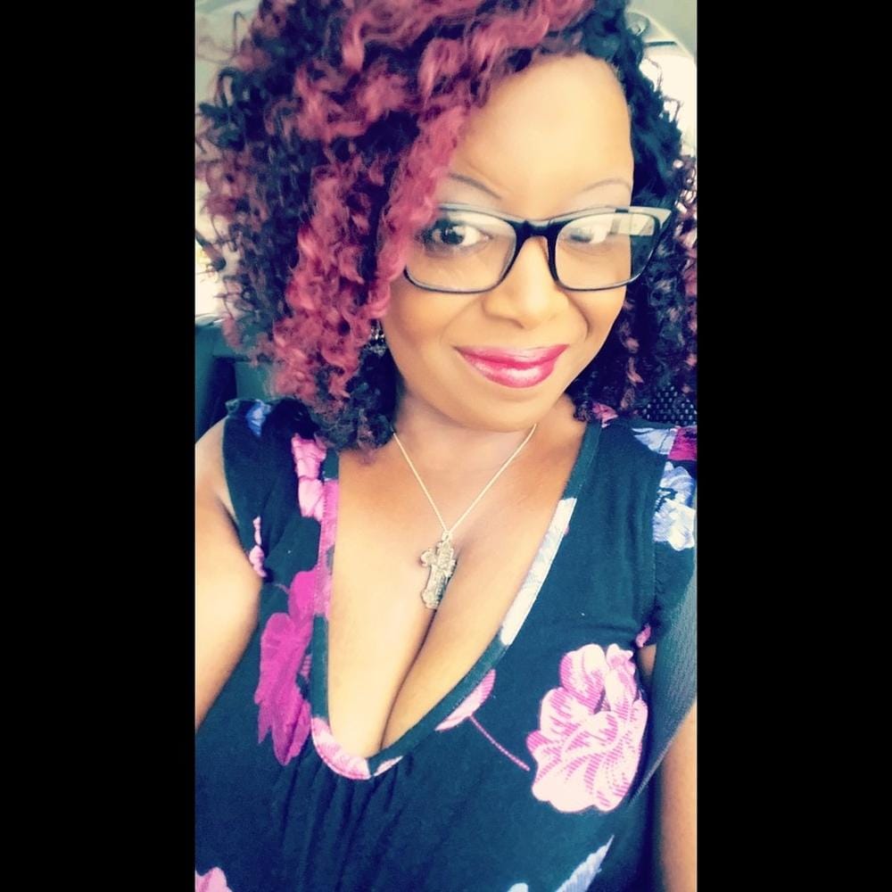 Customer photo review of Bobbi Boss Synthetic Hair Full Wig - M679 NICOLE