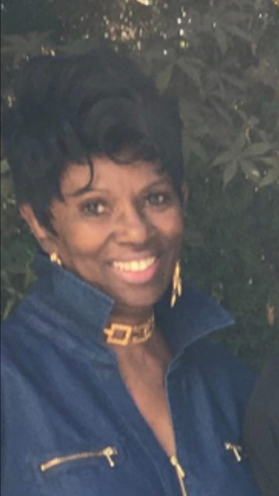 Customer photo review of Vanessa Fashion Synthetic Hair Full Wig - ELVAS
