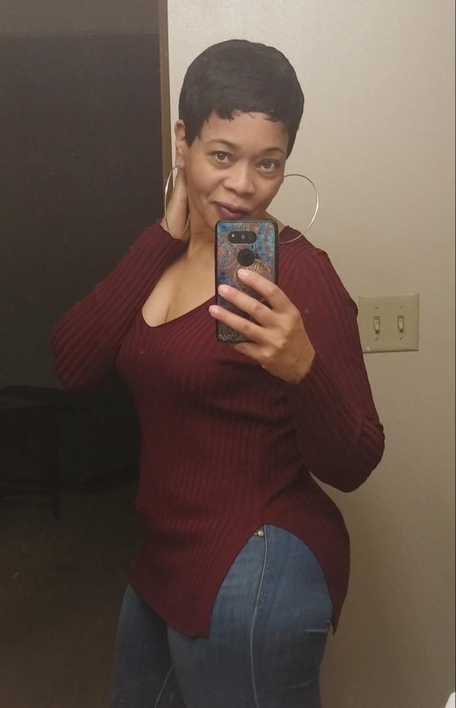 Customer photo review of Outre Human Hair Wig DUBY PIXIE