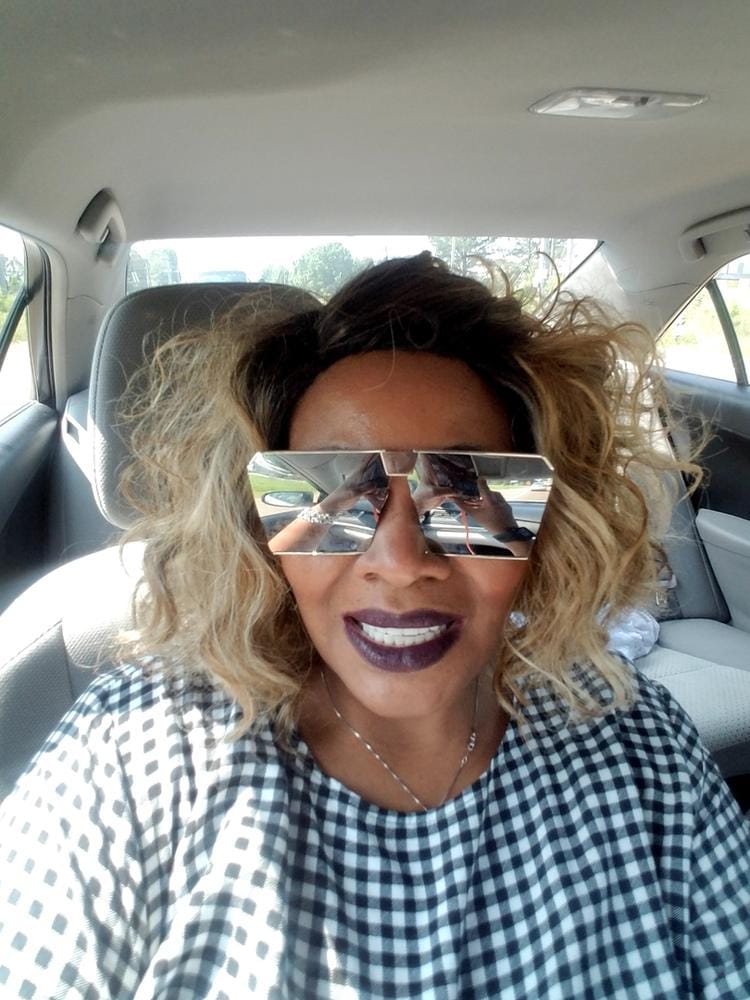Customer photo review of Isis Brown Sugar Human Hair Mix Wig BS120