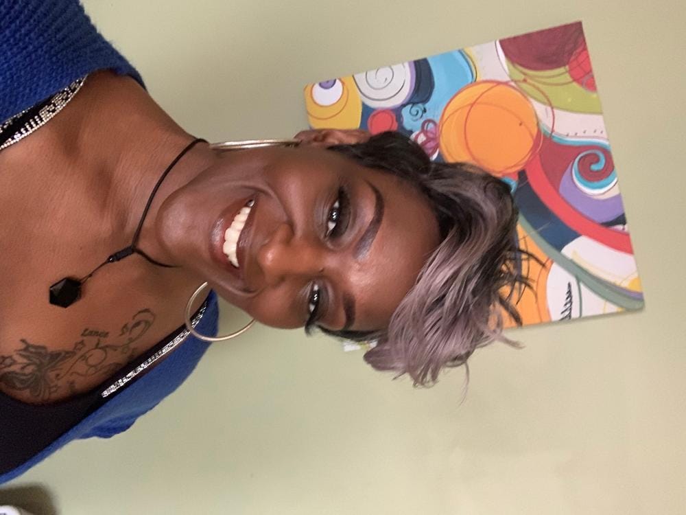 Customer photo review of Its a Wig Puffy