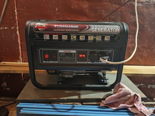 Customer photo review of Generador 3.5Kva 16 Amperes de estructura militar y partida manual con AVR Modelo TG3500 Tomahawk Power