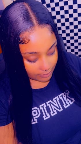 Customer photo review of [Weekly Special] Small Knots 4x4 HD Lace Glueless Wig Straight 24-26"
