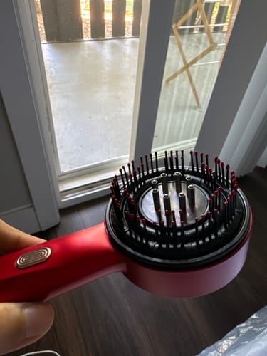 Customer photo review of Glowera 3 in 1 Red Light Scalp Massager