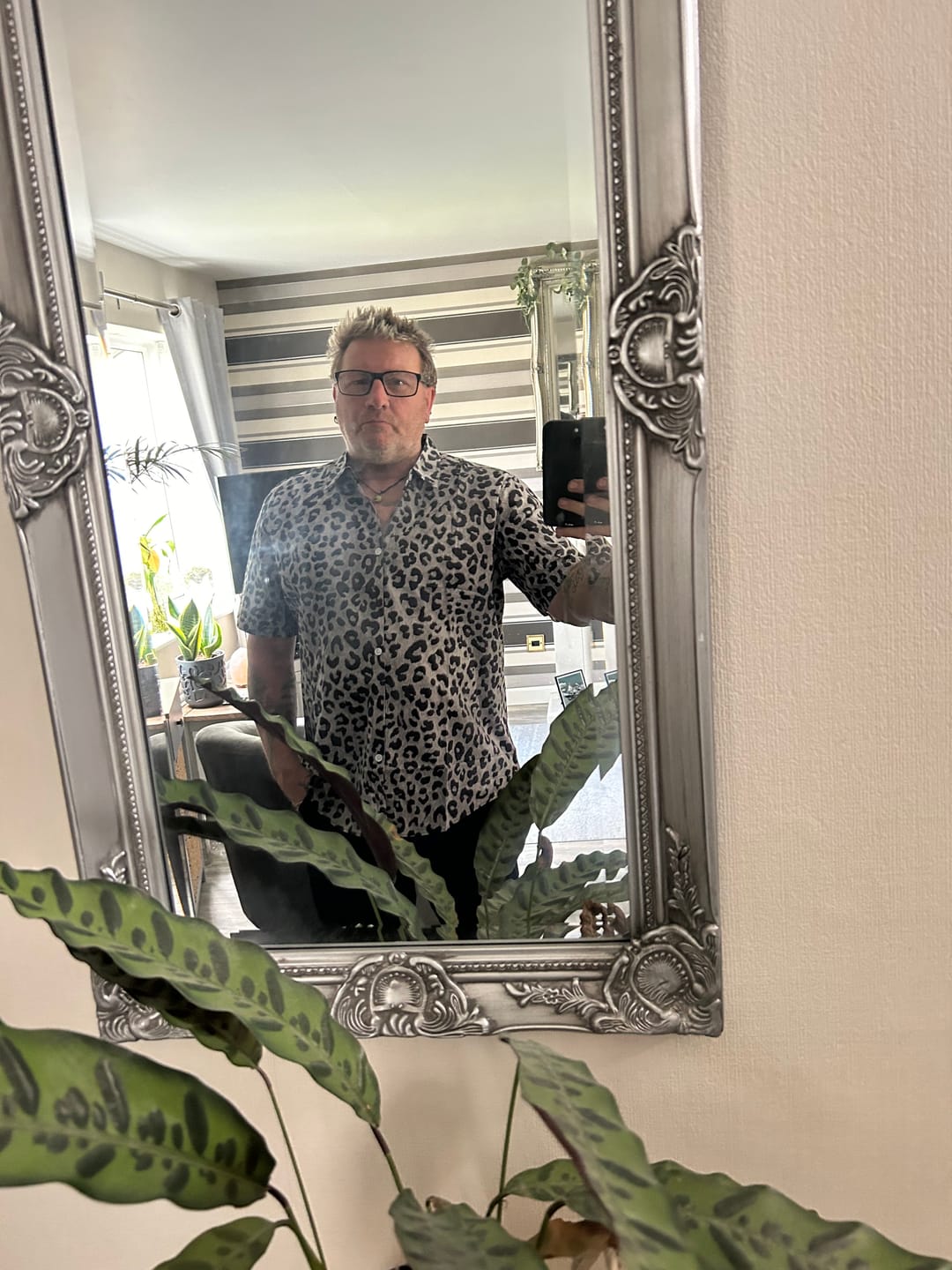 Customer photo review of Men's Cotton Casual White Leopard Animal Print Cheetah Rock Button Up Short Sleeve Shirt