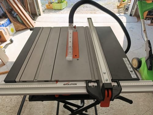 Customer photo review of Scie sur table 255mm Evolution RAGE5-S avec lame multi-matériaux TCT + lame bois supplémentaire