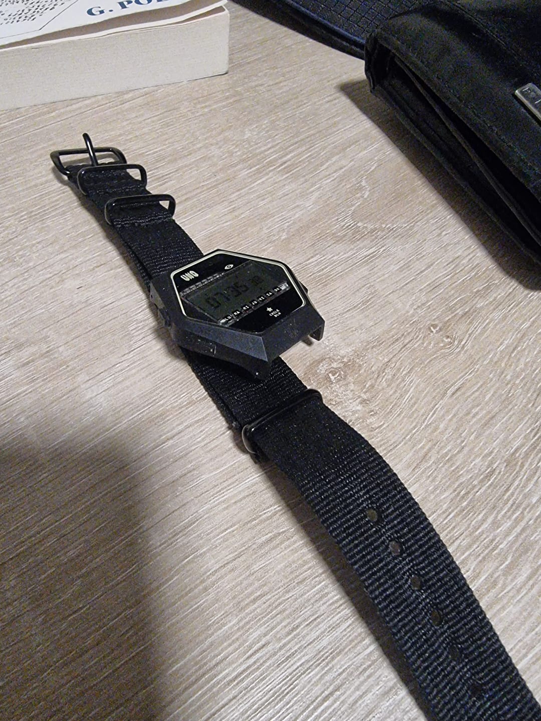 Customer photo review of PREVENTA CON DESPACHO JULIO: El Número Uno, el primer reloj digital en la historia de Chile