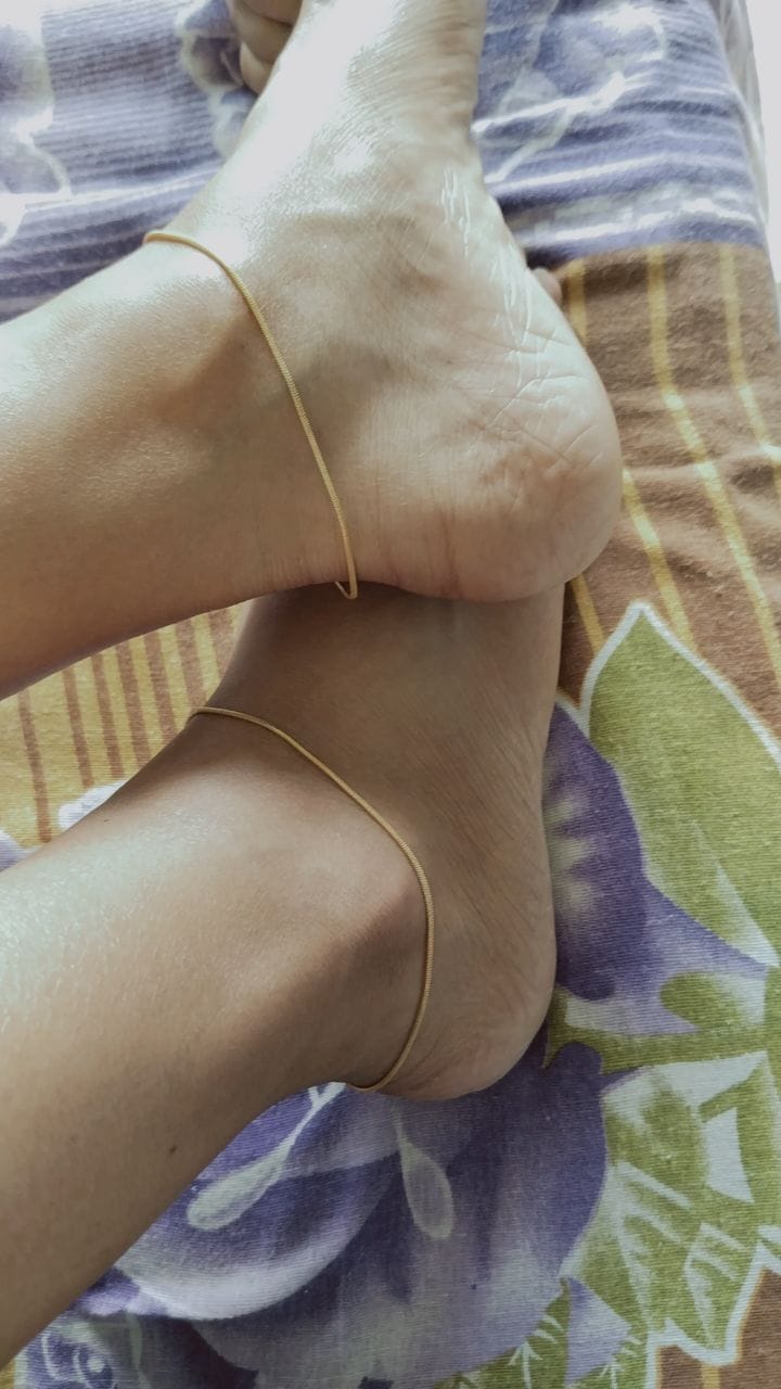 Customer photo review of Snake Chain Anklet