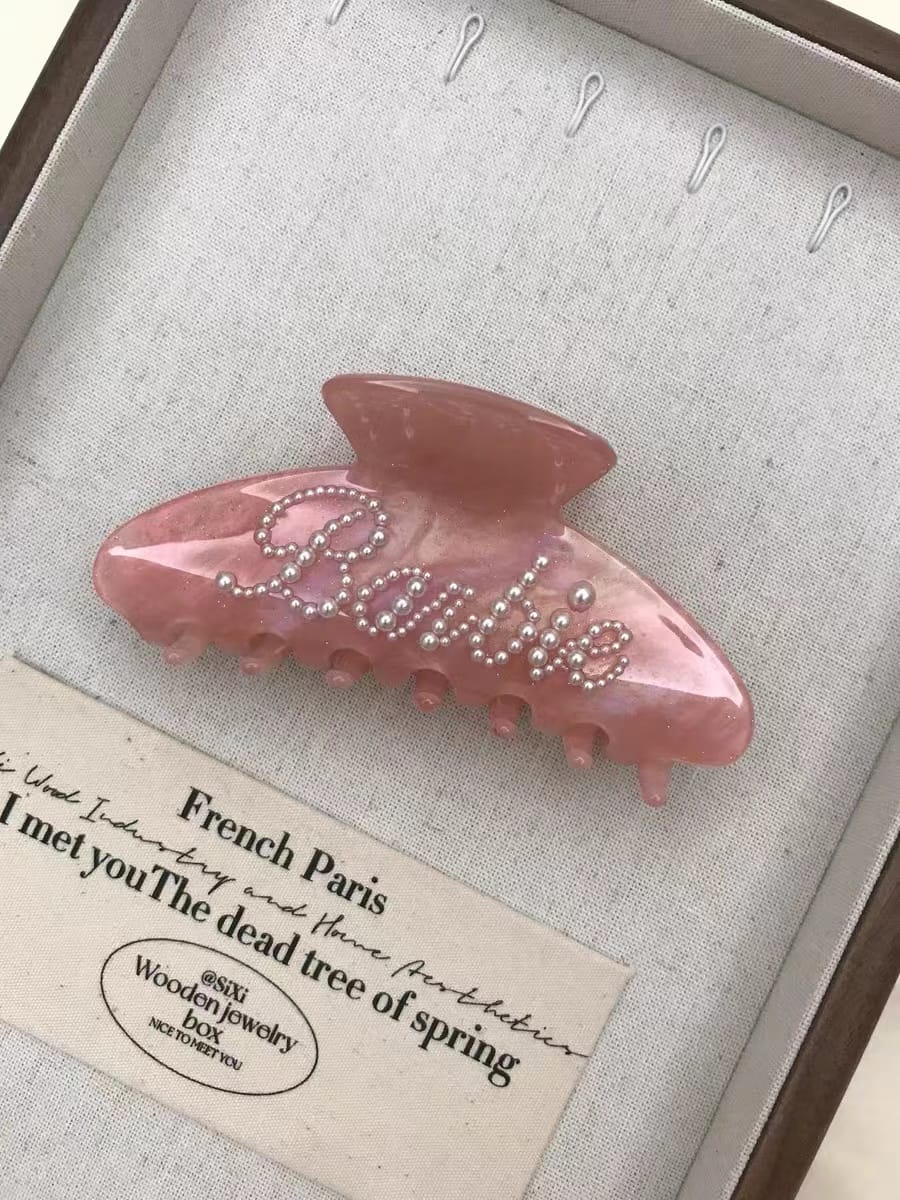 Customer photo review of The Customized Name Hair Claw